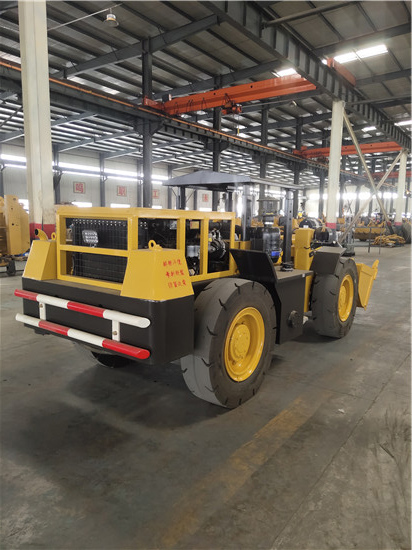 山東井下裝載機(jī)的工作裝置包括哪些？